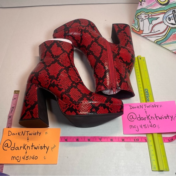 BNIB Jeffrey Campbell Dormant Black/Red Snakeskin print platforms 5.5M - Picture 6 of 13